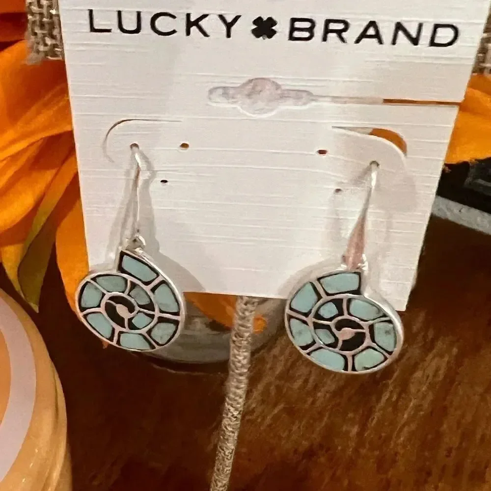 New Lucky 🍀 Nautilus Shell Drop Earrings #LBER2